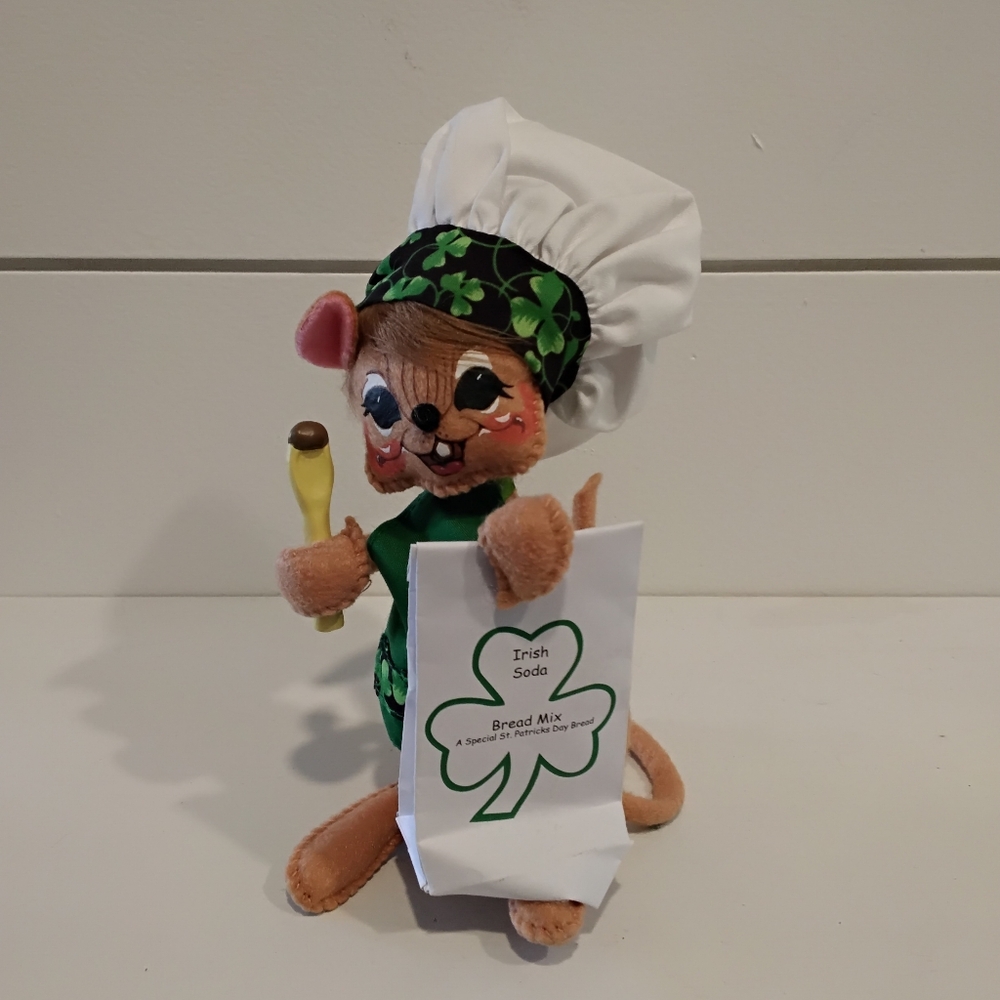 Annalee 2012 6" Irish Soda Bread Chef Mouse Nwot